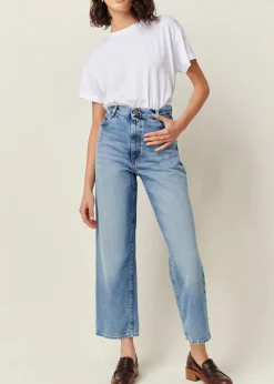 Outlet Bay Cruise Denim Jeans in Astral Blue Bottoms