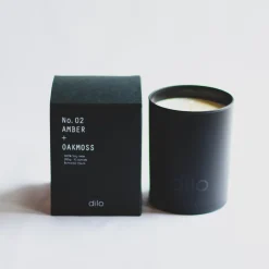 Hot dilo candle No. 02 Amber + Oakmoss Handmade Beauty | Wellness