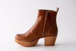 Outlet Fortress Charli Boot in Whiskey Brown Shoes