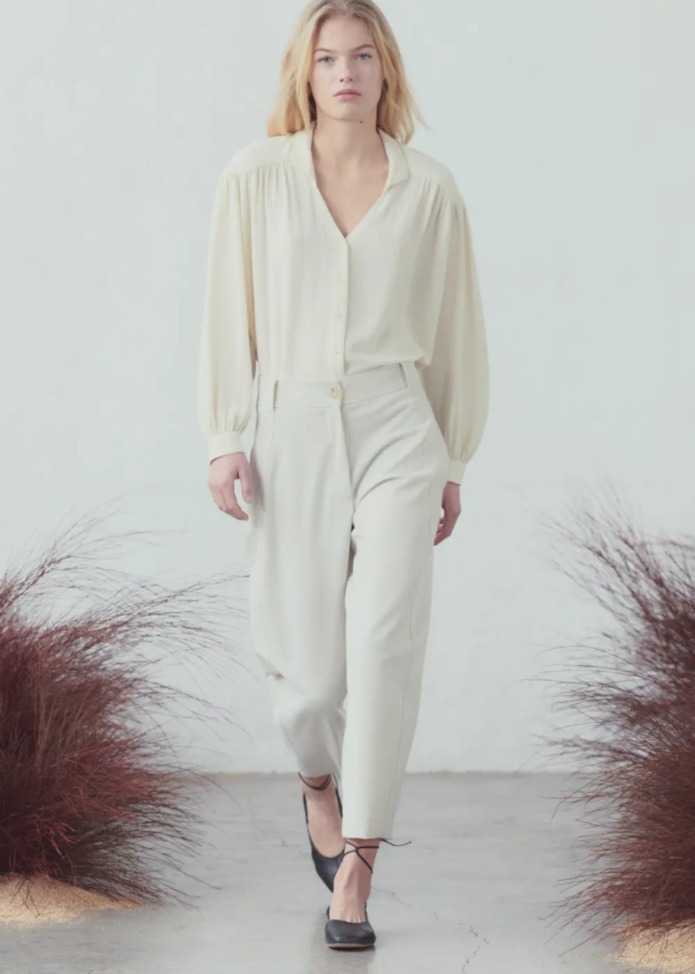 Hot Sita Murt Cream Blouse Tops